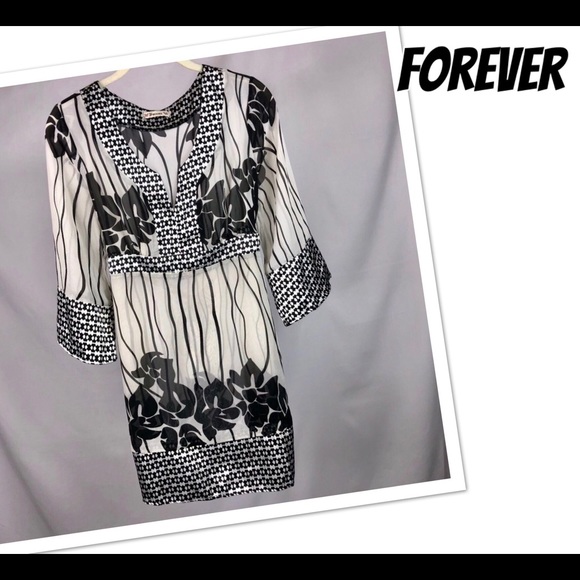 NWOT FOREVER BACK TIE PATTERNED BLOUSE! NEW! - Picture 4 of 8